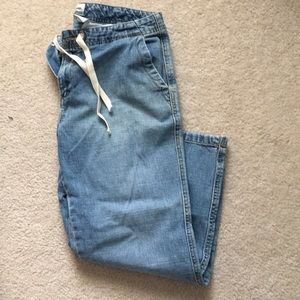 Old Navy Cropped Jeans